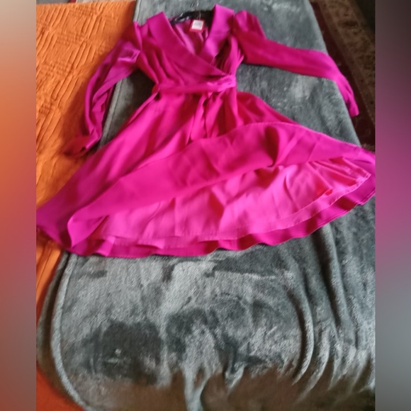 Pink Vince Camuto Dress - Picture 5 of 6